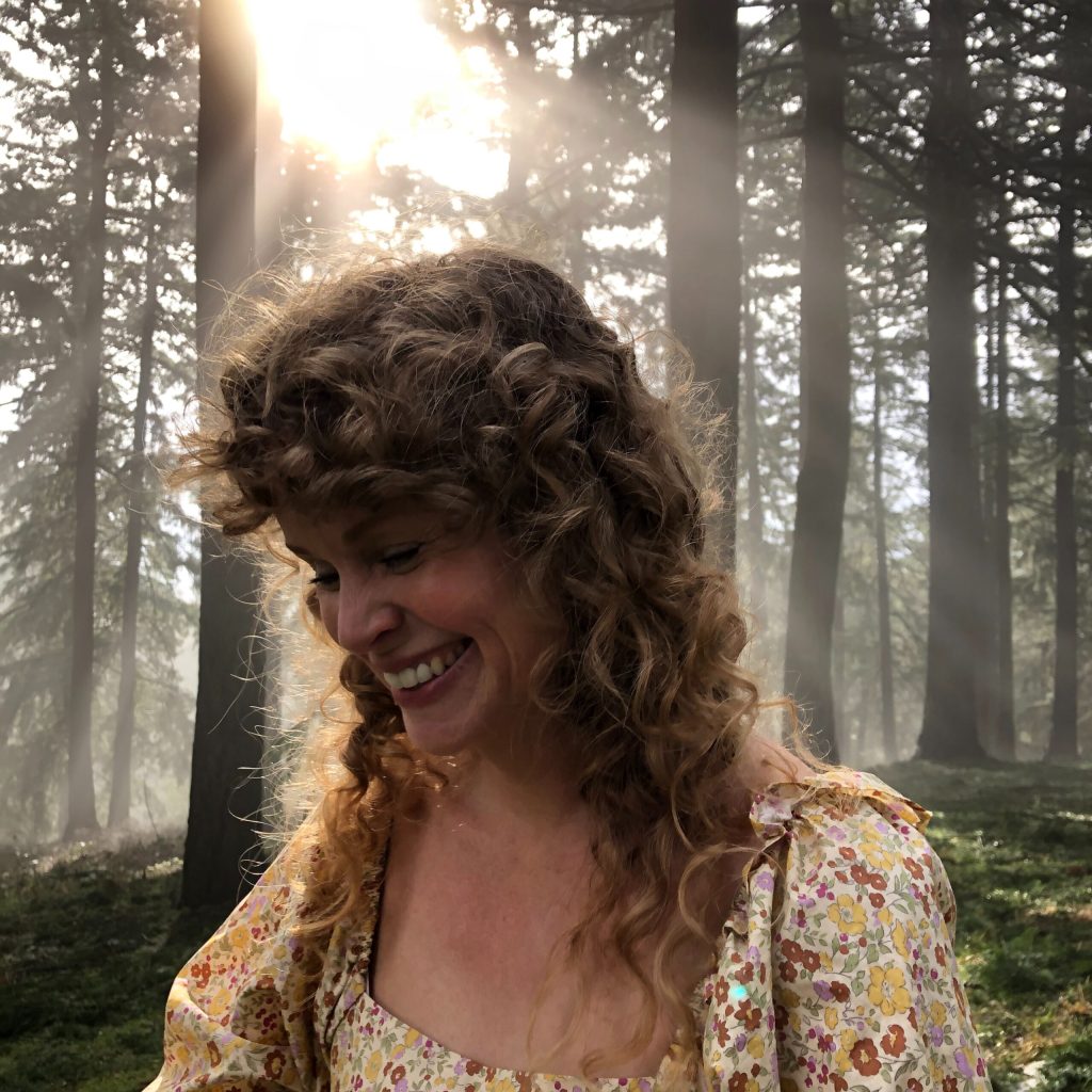 The Becoming Podcast with Lara Veleda Vesta