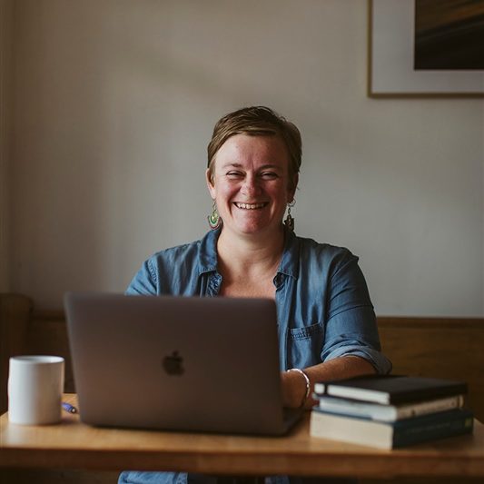 Jessie Harrold | Coach, Doula and Author | Matrescence Expert